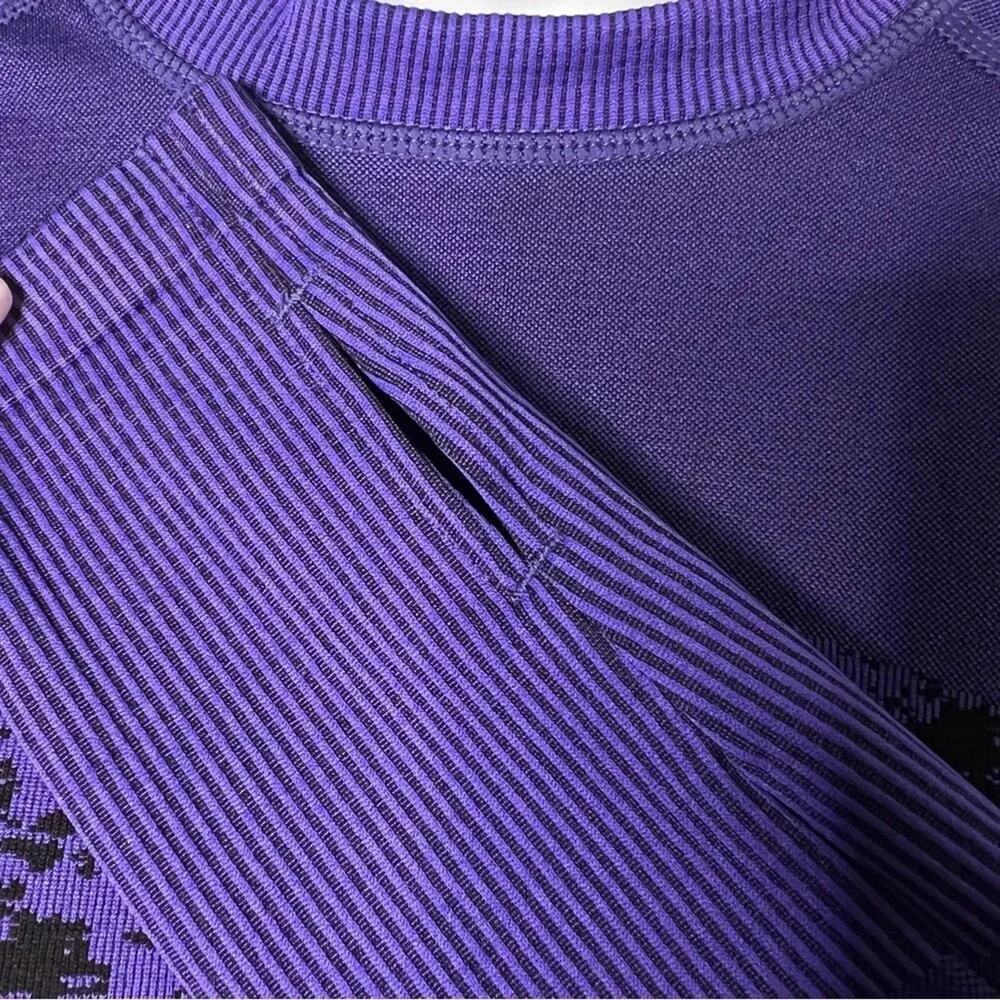 Zella Long Sleeve Seamless Cropped Workout Top - Picture 3 of 5